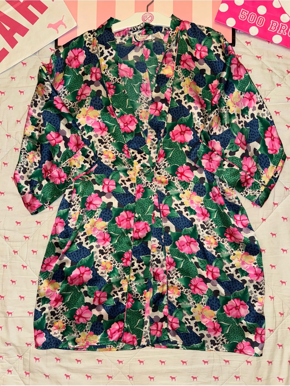 VICTORIA’S SECRET VINTAGE GOLD LABEL 90s FLORAL LEOPARD 100% SILK ROBE KIMONO OS